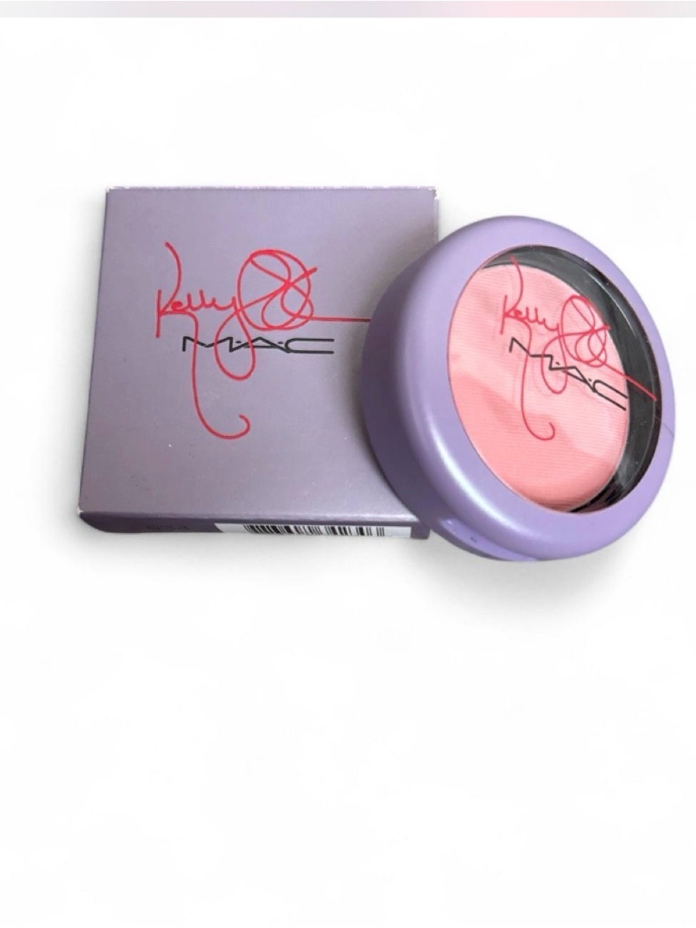 MAC Kelly Osbourne blush in shade Cheeky Bugger